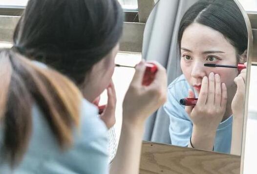 直播间，不能开口的女孩们 工作 奋斗 我看世界 好文分享 第5张